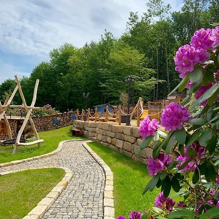 Red Rock * קוראורט אויבין